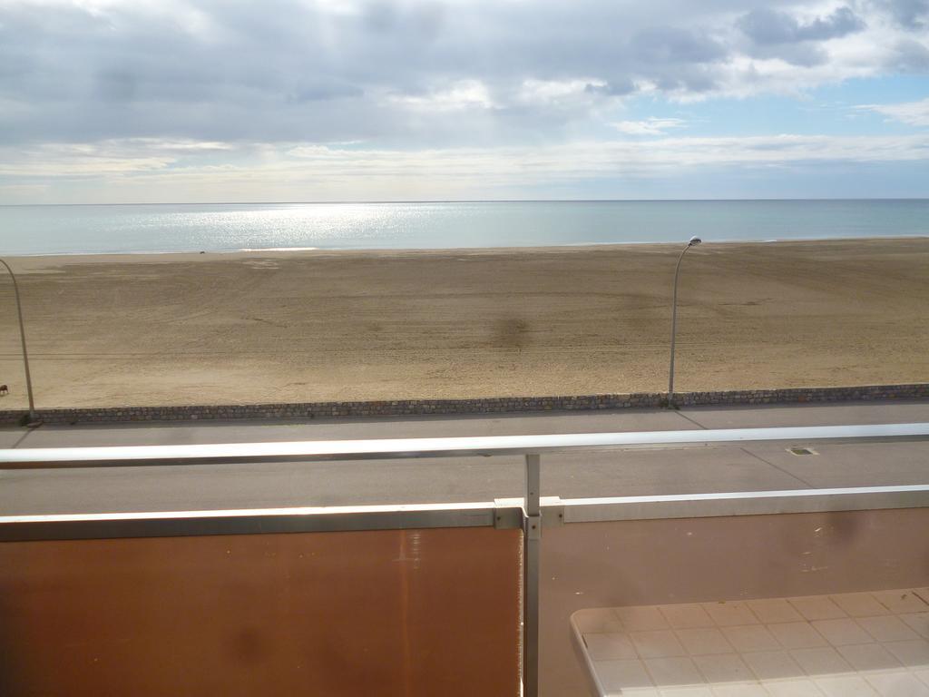 Le Sunset Apartment Port-la-Nouvelle Luaran gambar